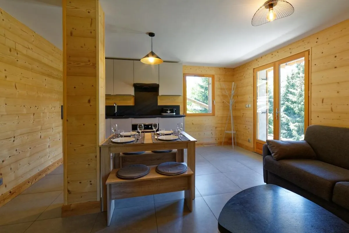 Logement 3 Etoiles Avec Vue Imprenable Sur Les Montagnes, Ski Bus 마니고 0*,  프랑스