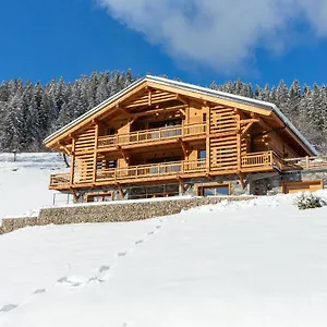 La Manigodine Piscine 18-24 Pers Chalet